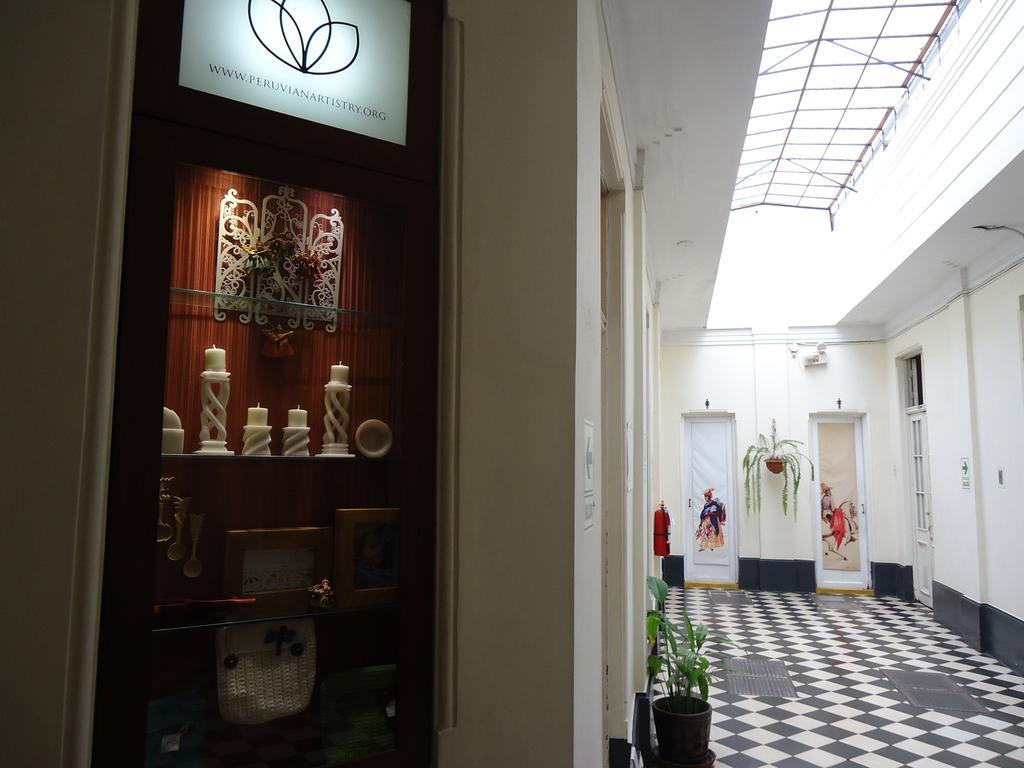 Hospedaje Santa Rosa- Centro Historico Lima Exterior photo