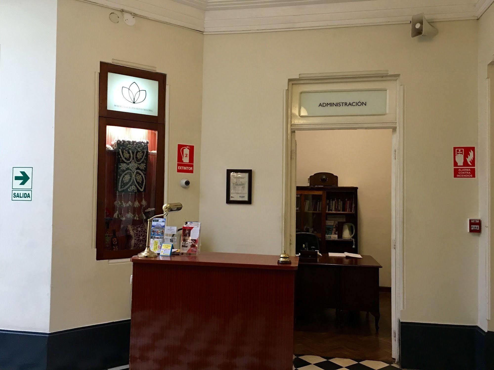 Hospedaje Santa Rosa- Centro Historico Lima Exterior photo